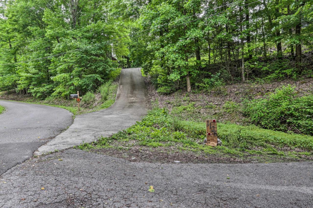 فيلا Gatlinburg Escape With Hot Tub, Deck And Mtn View المظهر الخارجي الصورة