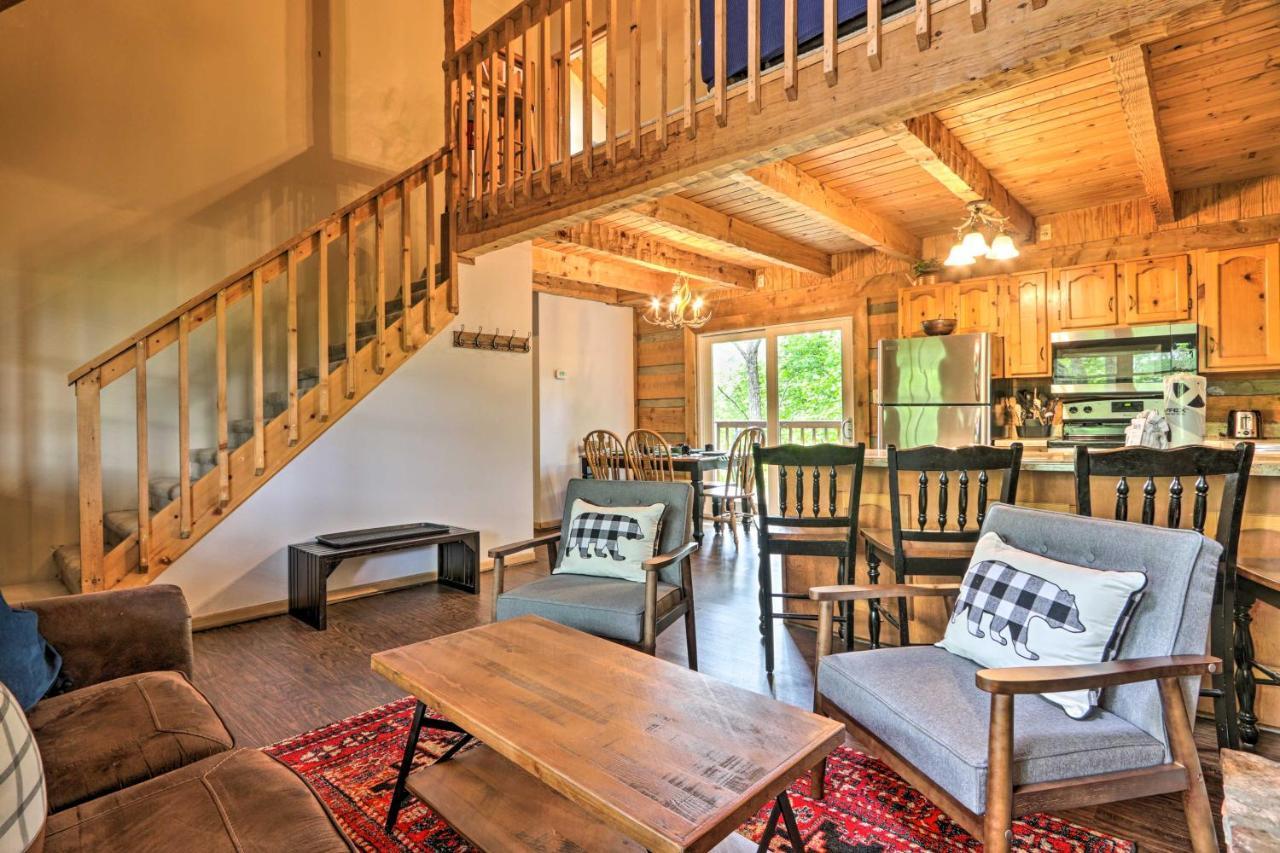 فيلا Gatlinburg Escape With Hot Tub, Deck And Mtn View المظهر الخارجي الصورة