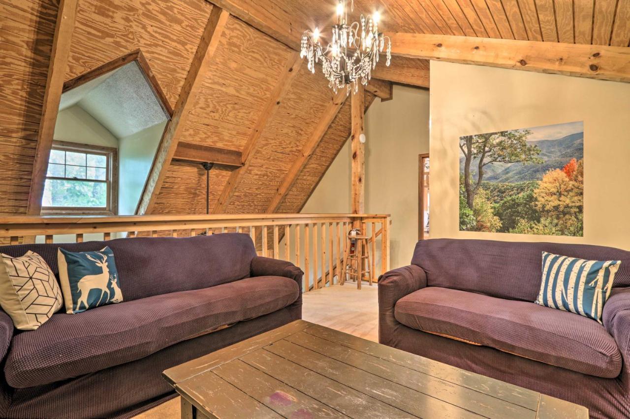 فيلا Gatlinburg Escape With Hot Tub, Deck And Mtn View المظهر الخارجي الصورة