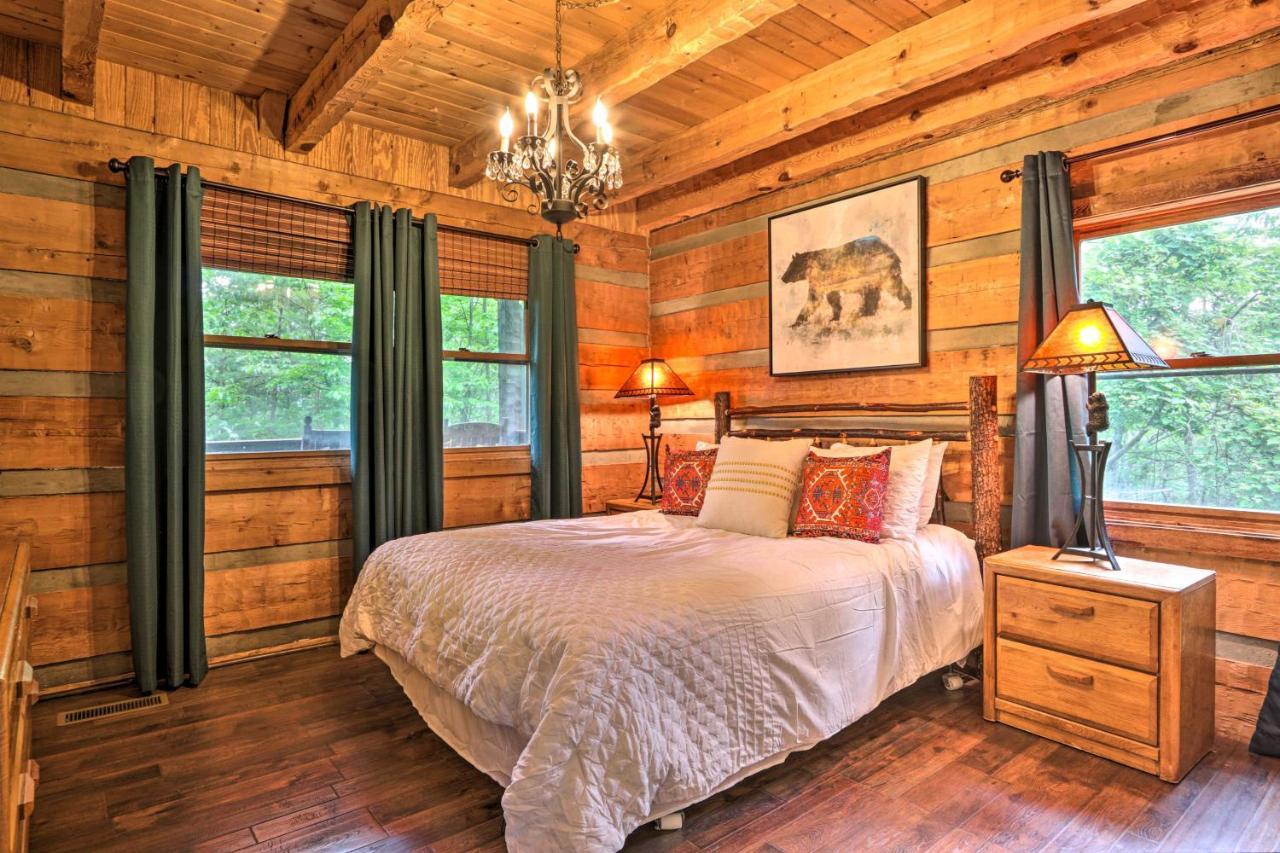 فيلا Gatlinburg Escape With Hot Tub, Deck And Mtn View المظهر الخارجي الصورة